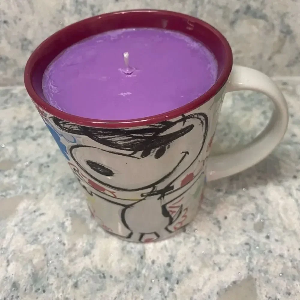 Snoopy Strawberry Acai Candle